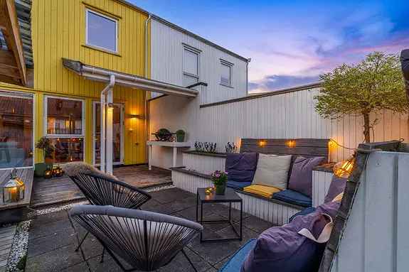 Moderne Rekkehus 3 Soverom Carport Solrik Terrasse