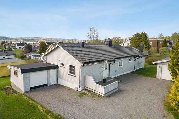 Enebolig i Brumunddal - Barnevennlig og sentrumsnært