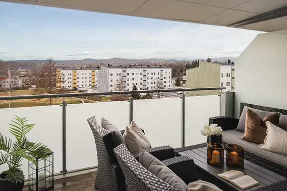 3-roms Toppleilighet Vestvendt Balkong 2 Boder