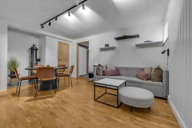 Møblert Sokkelleilighet 35m² - Tromsø