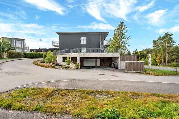 Lauvåsen 2-roms leilighet - Heis - Solrik beliggenhet