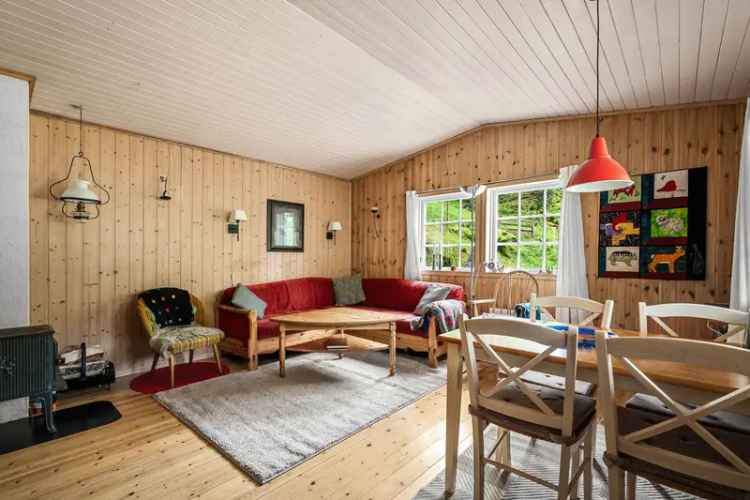 Hytte Voss - Landlig Idyll med Badestamp
