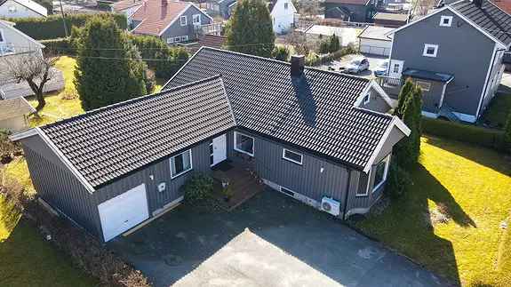 Enebolig 4 Soverom Nedre Lande Sentral beliggenhet