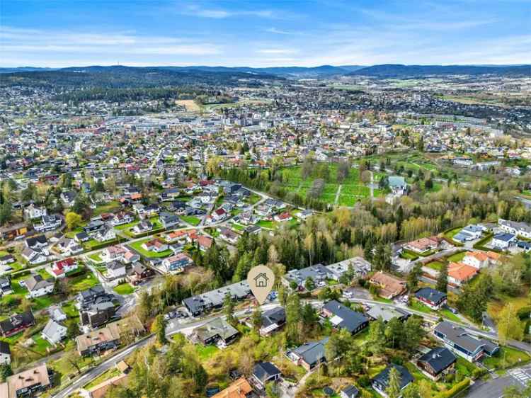Enebolig Løvenstad - Familiebolig med sokkelleilighet