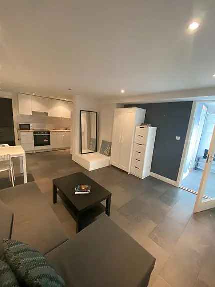 Stor Hybel 45 kvm Nordstrand - Langtidsleie