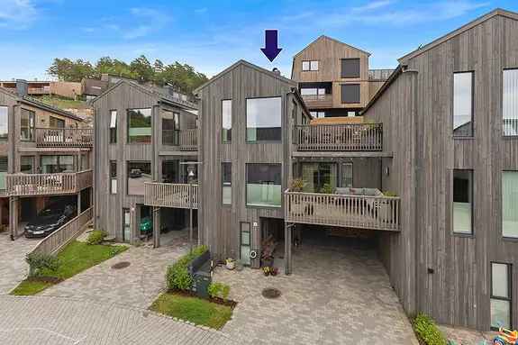 Rekkehus 4 soverom 2 bad Sukkevannslia