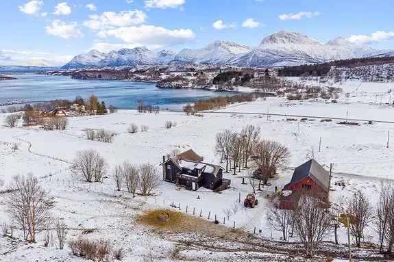 Fantastisk Småbruk Engeløya - Idyllisk Landliv