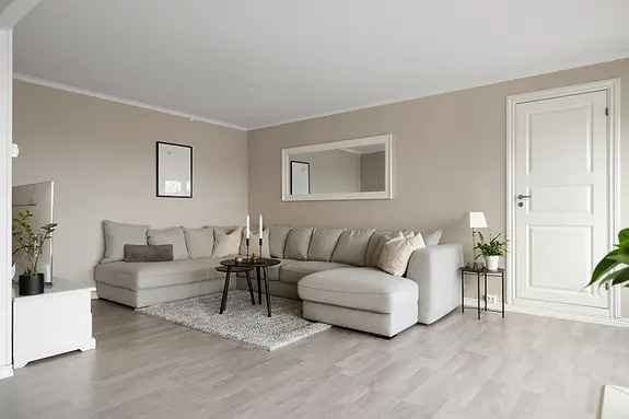 Enebolig i Rekke Hannestad - 4 Soverom - Garasje - Stor Terrasse